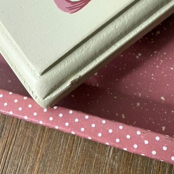 French Country Wooden Wall Decor Bears Welcome Sign 11.5” Ivory Pink Blue READ - Picture 7 of 10